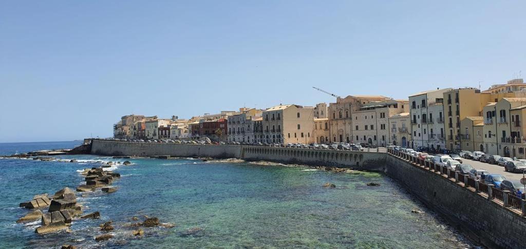 Le Meraviglie Del Lungomare Villa Syracuse Ruang foto